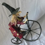 Mara GrubertEsculturas y objetos de papelmaché,
