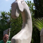 Escultor. Xavier LLullArtista escultor - Nace en
